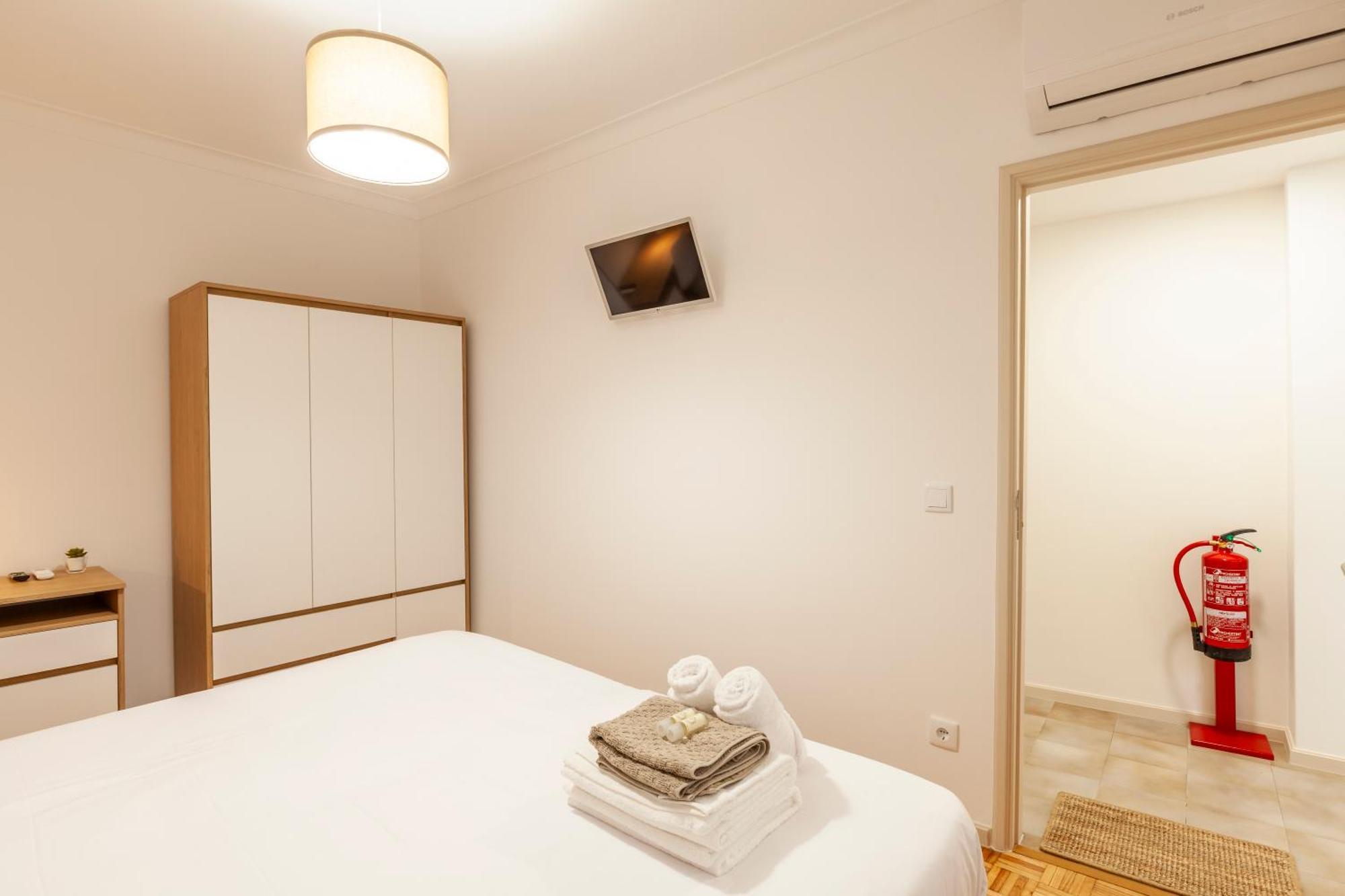 Rooms4You 2 In Historic Center Of บรากา ภายนอก รูปภาพ